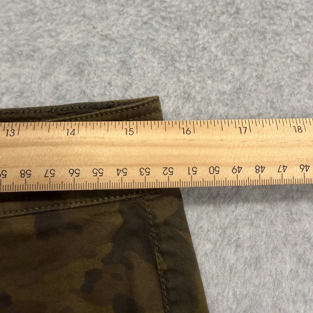 Mission Workshop Shorts Mens 29 Green Camo Chino